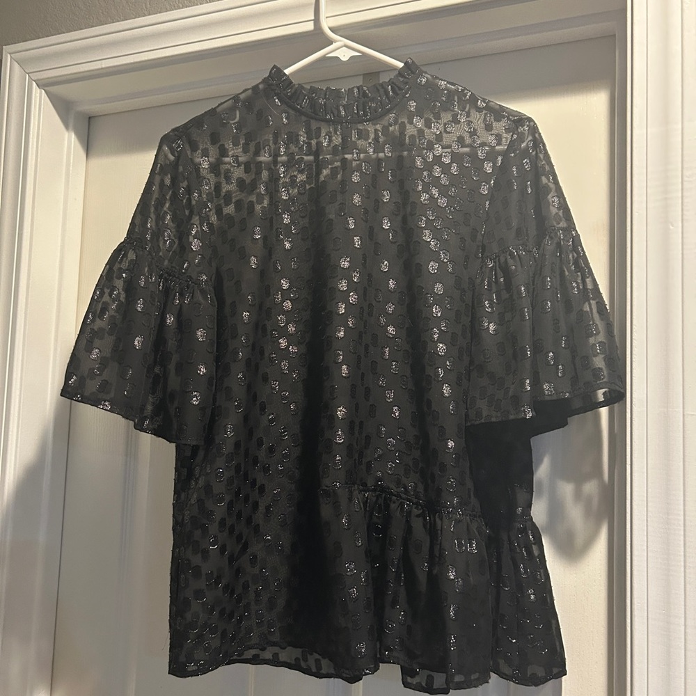H&M BLACK FLOUNCED TOP SZ 10